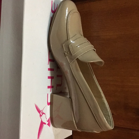 Chinese Laundry “Z-Magic” Nude loafers - Picture 2 of 6